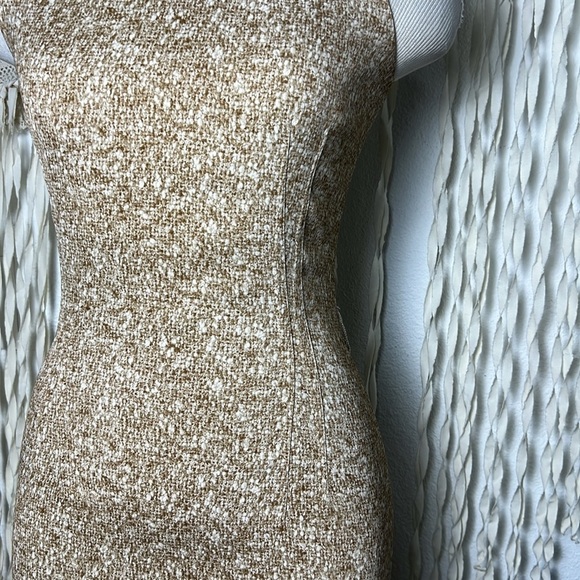 Michael Kors Made in Italy Tan Cream Back Zip Sheath Dress Size 0/XS - Picture 5 of 11
